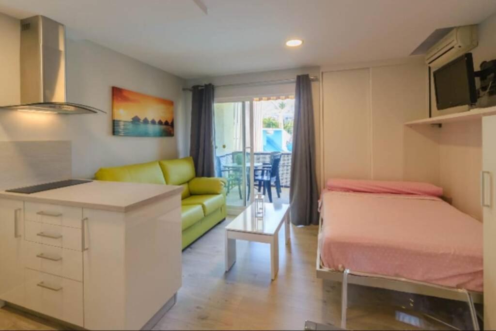 Apartamento 215. Primera Linea De Playa. Benalmádena Kültér fotó